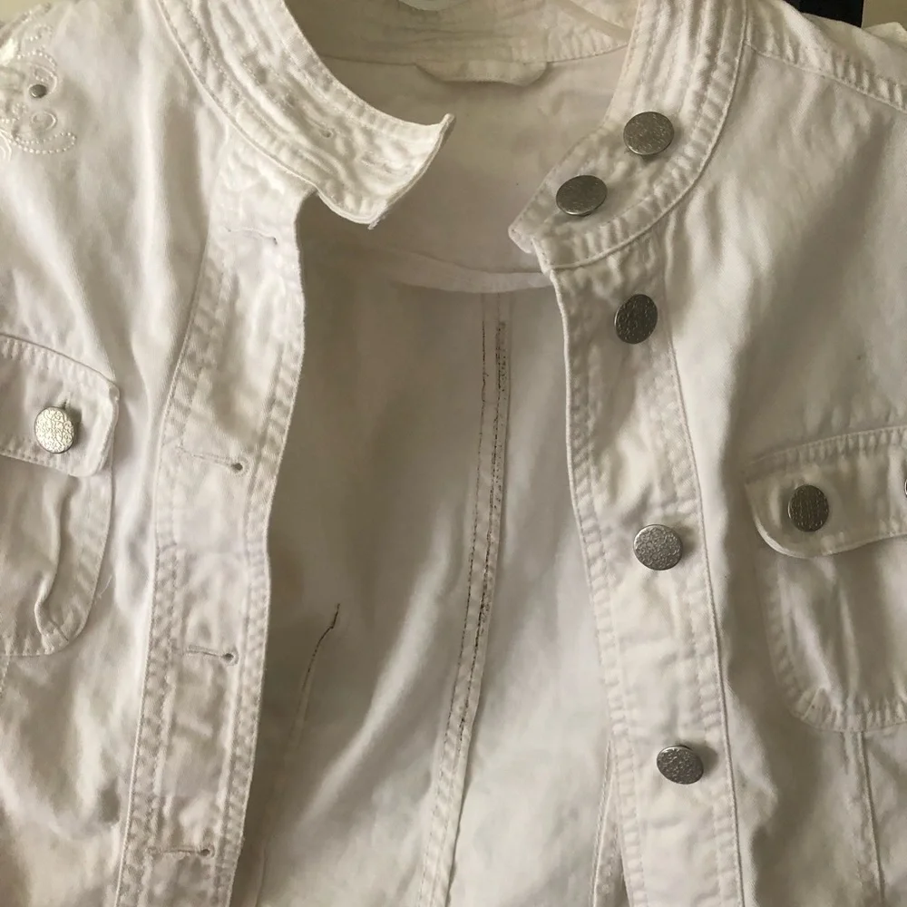 White Jacket - Picture 6 of 7